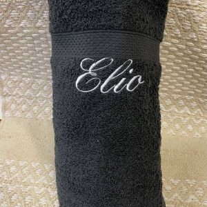 Serviette Brodée Personnalisée Prénom - Plusieurs Couleurs et Tailles (70x140 cm/50x100 cm) -Cadeau Idéal Naissance, Baptême ou Anniversaire