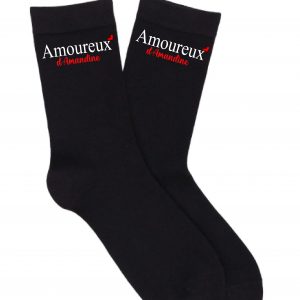 Chaussettes Noires Personnalisées - "Amoureux de [Prénom]" - Cadeau Idéal Saint-Valentin - Dispo en 2 Tailles (39/42 ou 43/46)