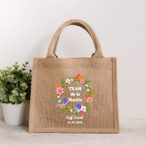 Petit sac jute EVJF personnalisé – Couronne Fleurie Multicolore – Prénom + Date – Cadeau Team de la Mariée – Format 18x25 cm