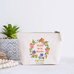 Pochette EVJF personnalisée – Couronne Fleurie Multicolore – Team de la Mariée – Prénom + Date – Cadeau EVJF