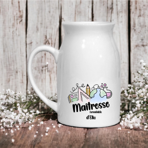 Pot à lait Maîtresse Formidable personnalisé – Cadeau original fin d’année scolaire avec prénom – Petit pichet en céramique
