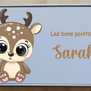 Boîte à bons points faon assis personnalisée prénom – Boîte métal 10x6 cm – Cadeau fille maternelle – Faon mignon kawaii