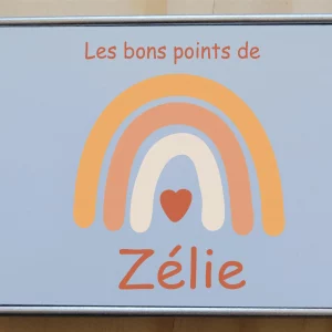Boîte à bons points personnalisée prénom – Motif arc-en-ciel – Petite boîte métal 10x6 cm – Cadeau école fille ou garçon