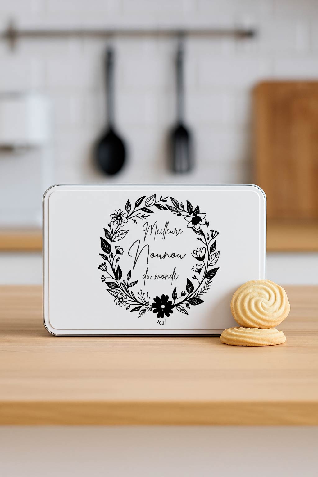 Boîte à biscuits personnalisée "Meilleure Nounou du monde" – Cadeau nounou original – Boîte métal avec prénom de l’enfant – Idée cadeau fête des nounous ou Noël – Image 5