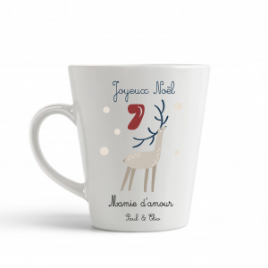 Mug Joyeux Noël personnalisable — Texte modifiable (Mamie, Marraine, Tata, Nounou…) + Prénoms — Cadeau Noël personnalisé famille — Tasse renne