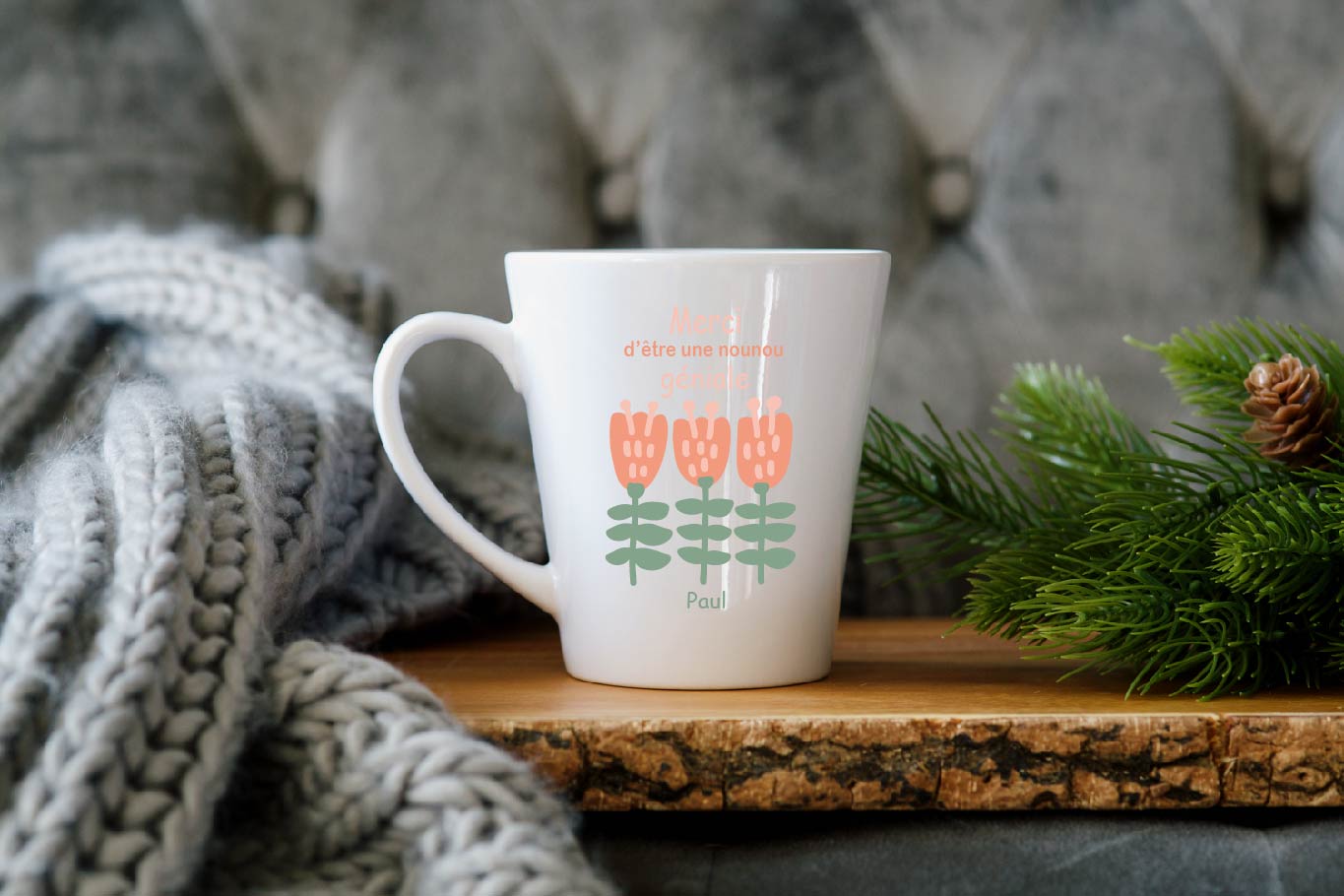 Mug conique “Merci d’être une nounou géniale” personnalisé – Cadeau nounou Noël ou fin d’année – Design fleurs Bébé Panda – Image 6