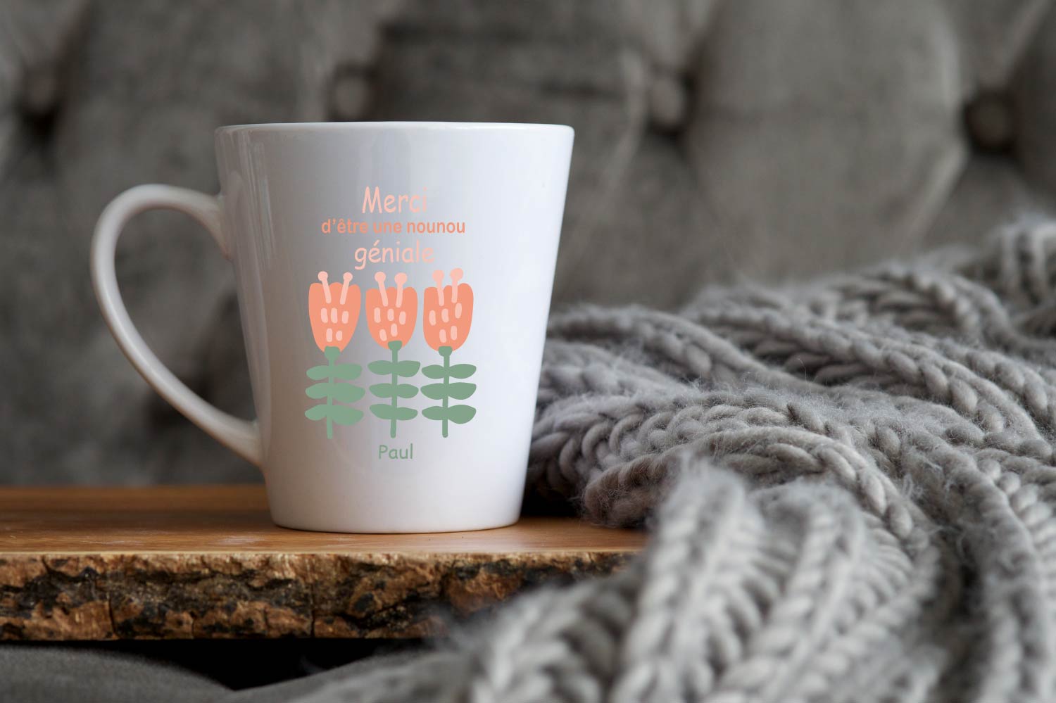 Mug conique “Merci d’être une nounou géniale” personnalisé – Cadeau nounou Noël ou fin d’année – Design fleurs Bébé Panda – Image 5