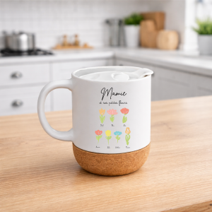 Mug Mamie personnalisé fleurs – Mug céramique avec prénoms des petits-enfants – Cadeau mamie original avec couvercle et socle liège – 330 ml