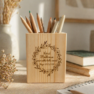 Pot à crayons en bois personnalisé maîtresse, cadeau fin d’année scolaire, pot crayon gravé prénom enfant, cadeau maîtresse original